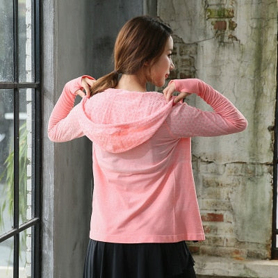 2019 Sports Outerwear Yoga coat Girl Sport Jerseys yoga sets Women Fitness Coats Running Sports Jacket Tops
