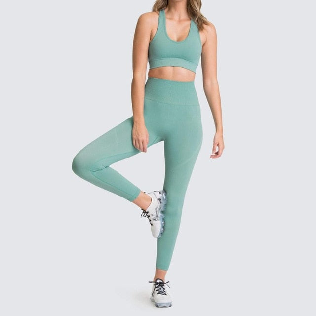 Seamless Gym Set Nylon Woman Sportswear 2 Piece Exercise Leggings Padded Sports Bras Women Fitness Wear Yoga Sets Sports Suits L